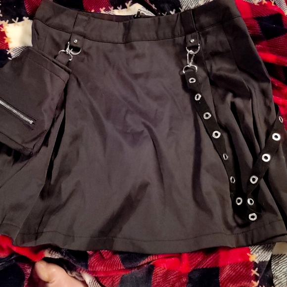 Goth Mini Skirt Kawaii Aesthetic - Picture 3 of 11